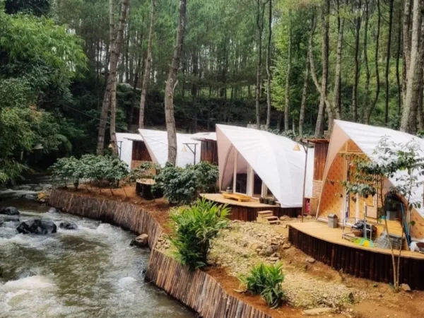 Glamping di Bandung: Menjelajahi Pesona Menginap Unik di Tengah Alam