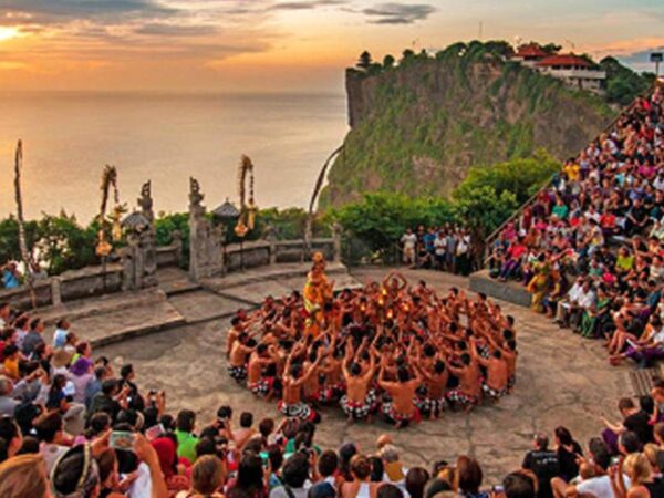 Jejak Peradaban Nusantara: Menjelajahi Pesona Wisata Budaya di Indonesia