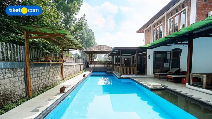 Liburan Impian di Lembang: Menjelajahi Villa Murah dengan Kolam Renang Pribadi yang Memukau