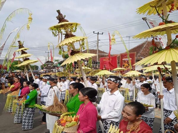 Menggali Kekayaan Adat Istiadat Suku Sunda: Tradisi, Filosofi, dan Kehidupan